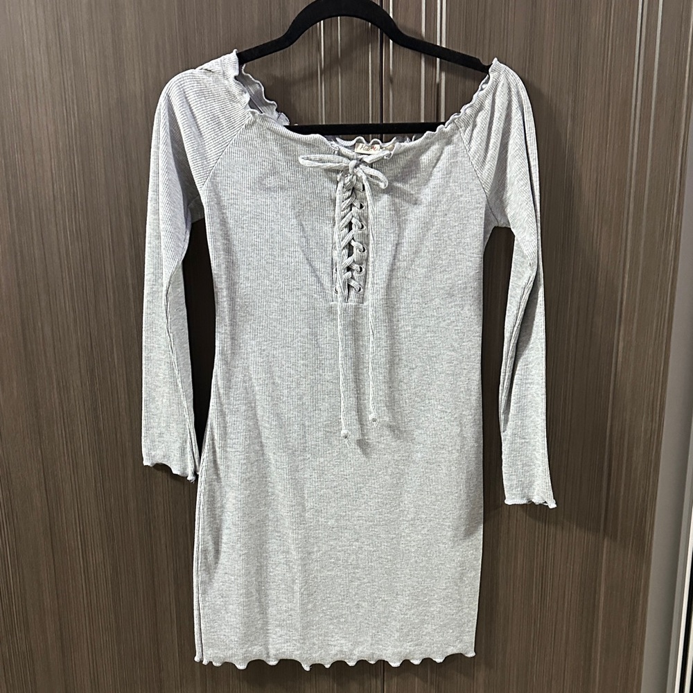 Heart Hips Gray Long Sleeve Lace-Up Dress